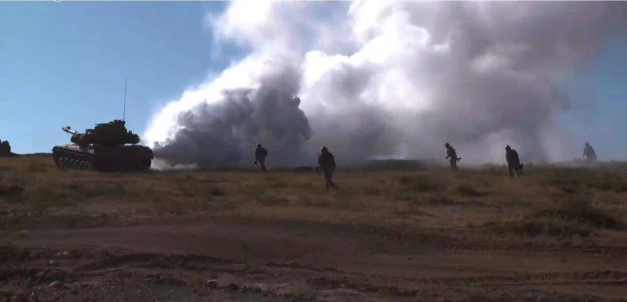 大场面!机器狗、无人机开路<strong></p>
<p>投资理财金融</strong>,实兵对抗演练画面公布