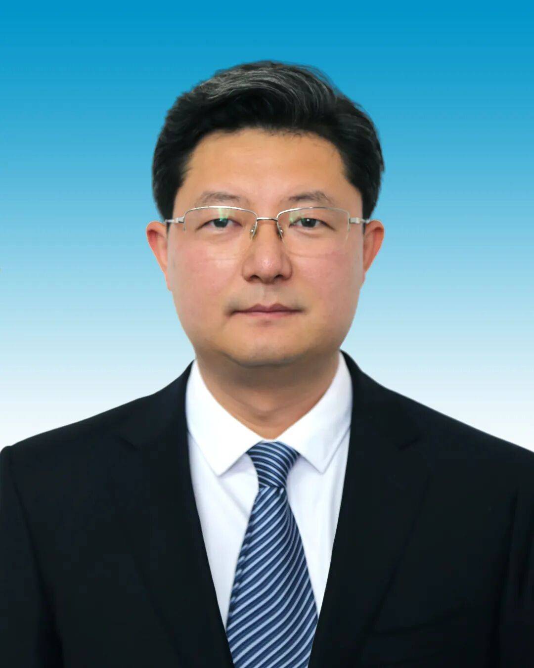 生于1985年<strong></p>
<p>微理财怎么样</strong>,赵鲁主动投案