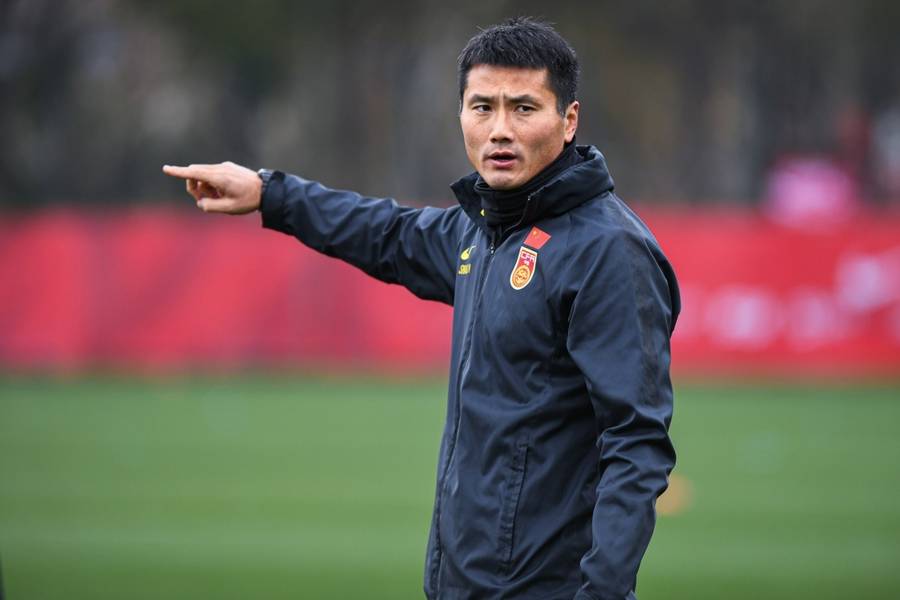 全球选聘四个月<strong></p>
<p>微理财怎么样</strong>,招来只有一年执教经历的本土教练,国足新帅竟是邵佳一