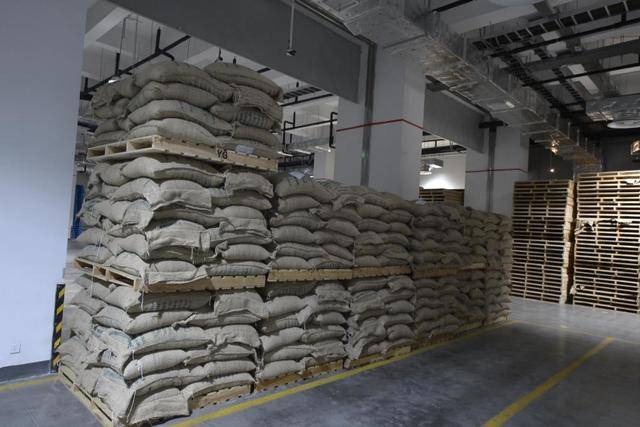 四中全会精神在基层丨记者手记:不产一粒生豆<strong></p>
<p>白银理财</strong>,昆山何以打造千亿元级咖啡产业?