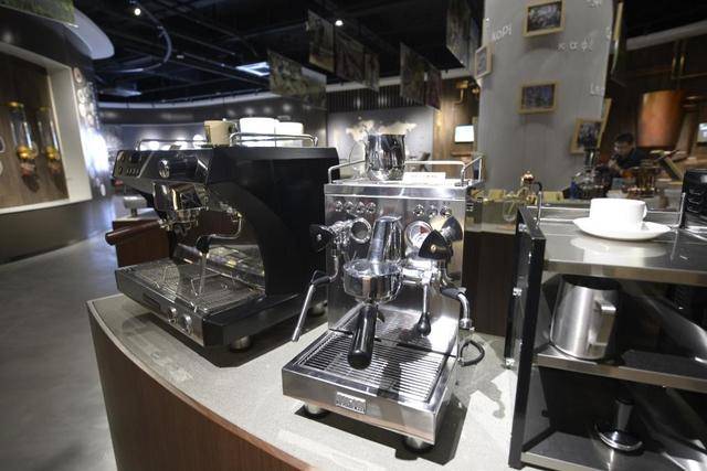 四中全会精神在基层丨记者手记:不产一粒生豆<strong></p>
<p>白银理财</strong>,昆山何以打造千亿元级咖啡产业?