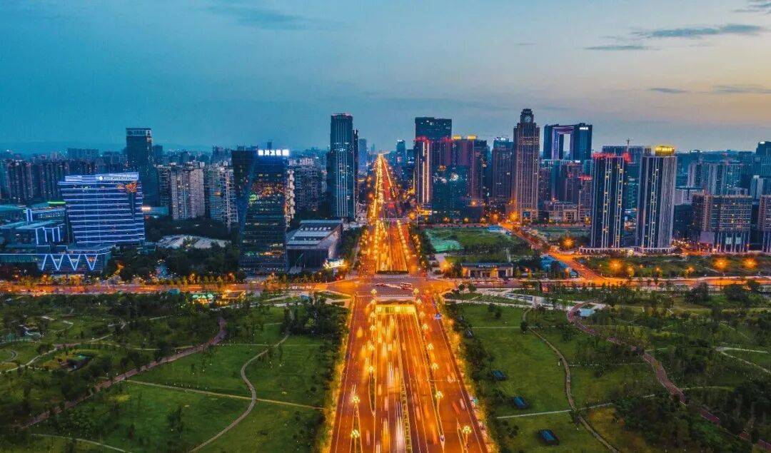 消费十强城市洗牌<strong></p>
<p>白银理财</strong>,中西部的逆袭?