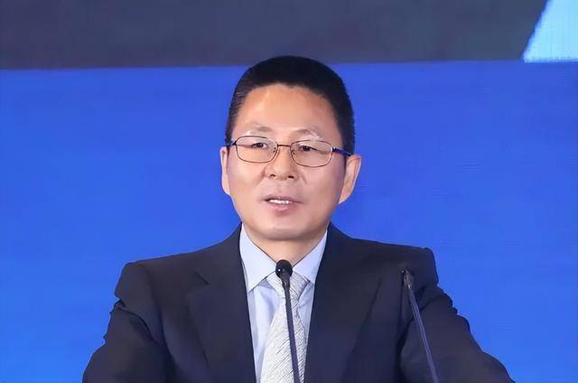 中央候补委员方红卫任上落马!上周<strong></p>
<p>小龙理财</strong>,中央批准开除3“虎”党籍