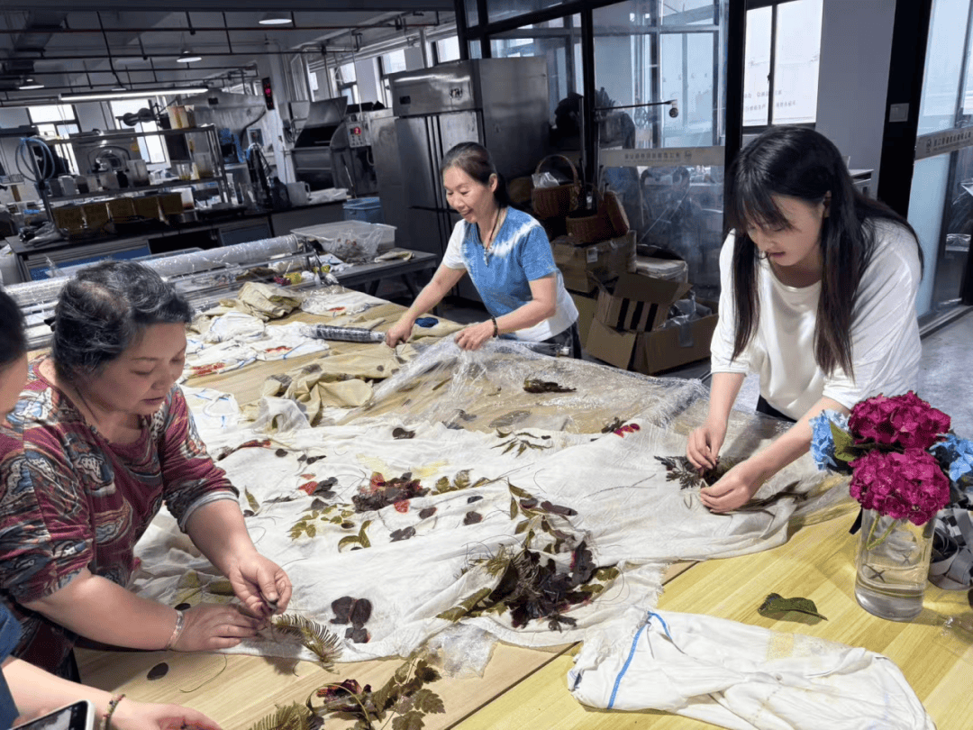 【代表风采】许志伟:以植染为笔书写履职答卷