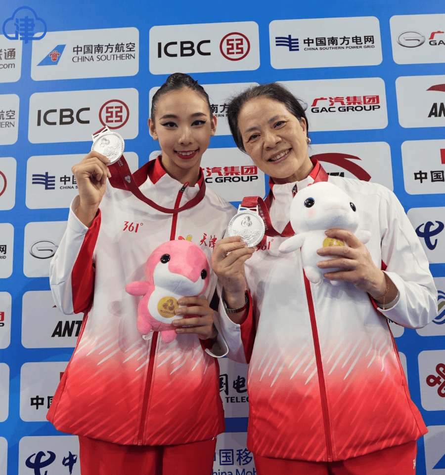 全运会上<strong></p>
<p>小龙理财</strong>,15岁天津小将摘银!