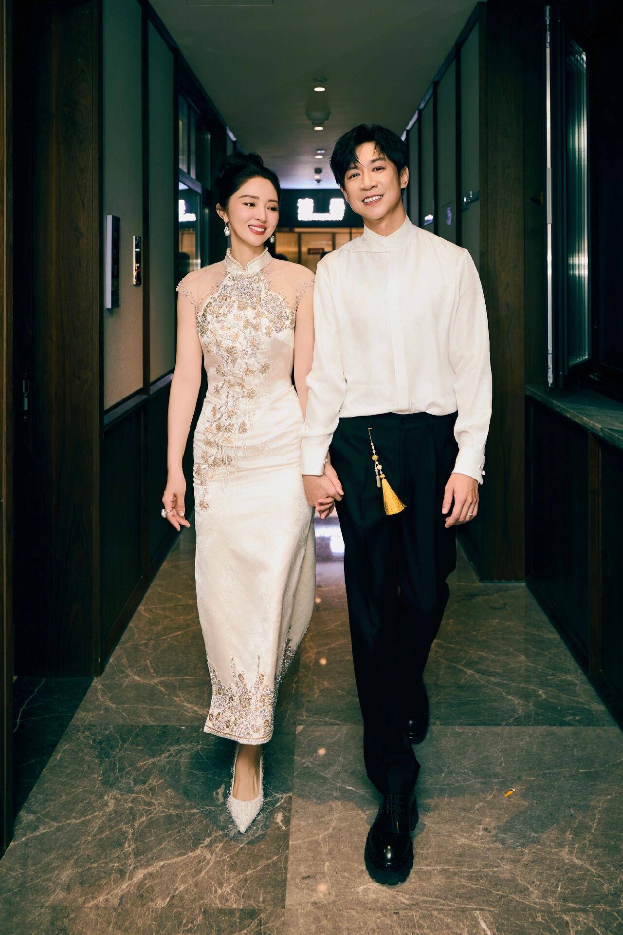 董璇回应与张维伊“婚礼餐标67元”:网上都是假的<strong></p>
<p>猪理财</strong>!