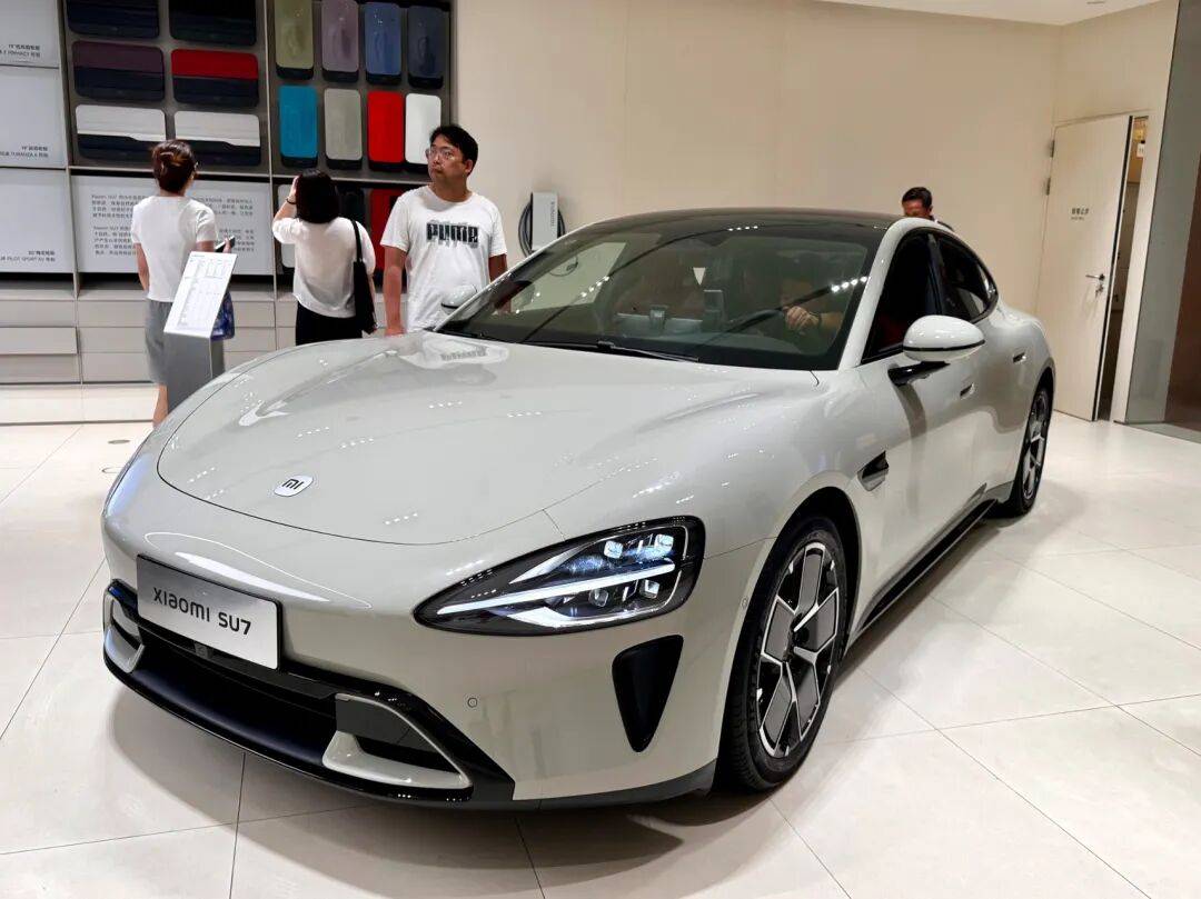 小米SU7常州再起火<strong></p>
<p>财猪理财</strong>!车主称“锂电池未及时取出”