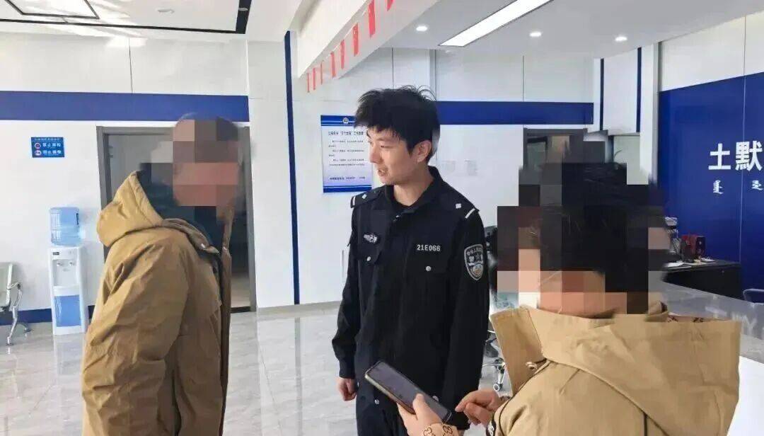 男子彩票中奖太兴奋<strong></p>
<p>美国理财</strong>,拍照发业主群分享,隔天奖金被邻居冒领……