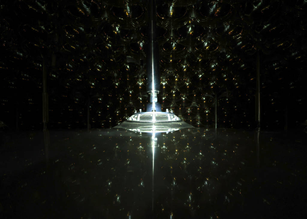 镜头内外|地下700米<strong></p>
<p>美国理财</strong>,国之重器捕捉“幽灵粒子”