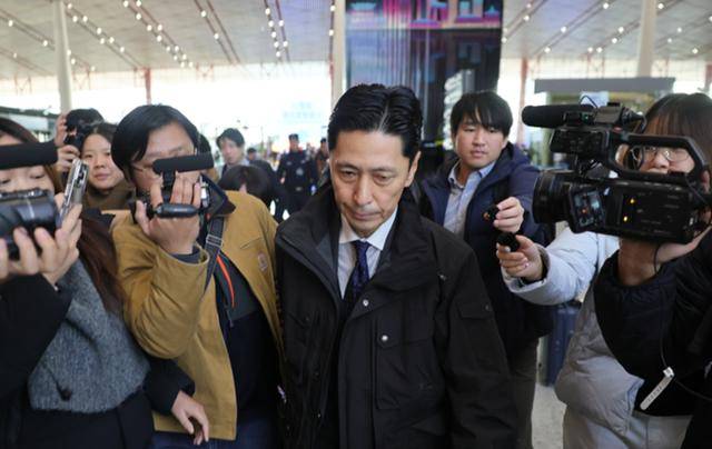 金井正彰访华后出席会议<strong></p>
<p>如何网上理财</strong>,与会者提出要求