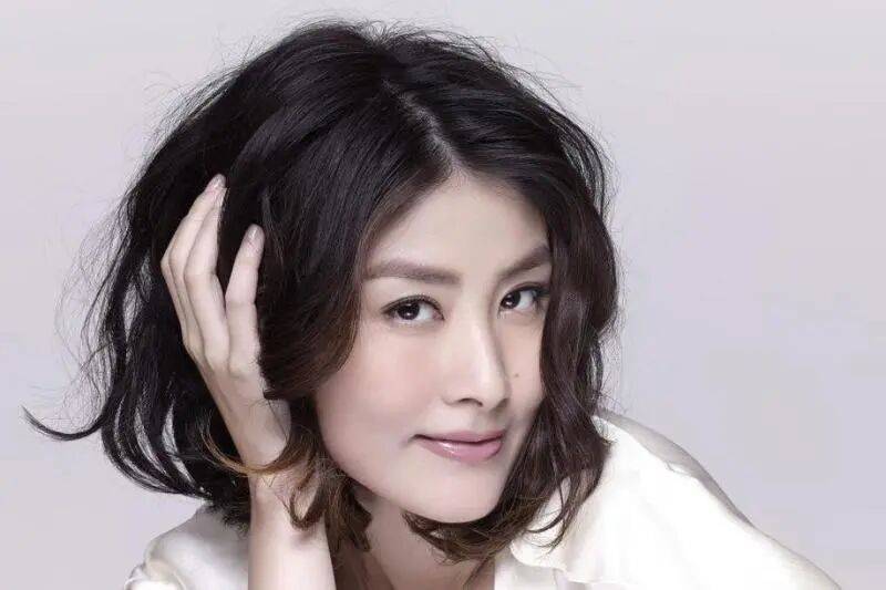 陈慧琳商演现场得知观众都是年消费200万元以上的VIP<strong></p>
<p>公司理财课程</strong>,直呼“原来我也是一个优惠”