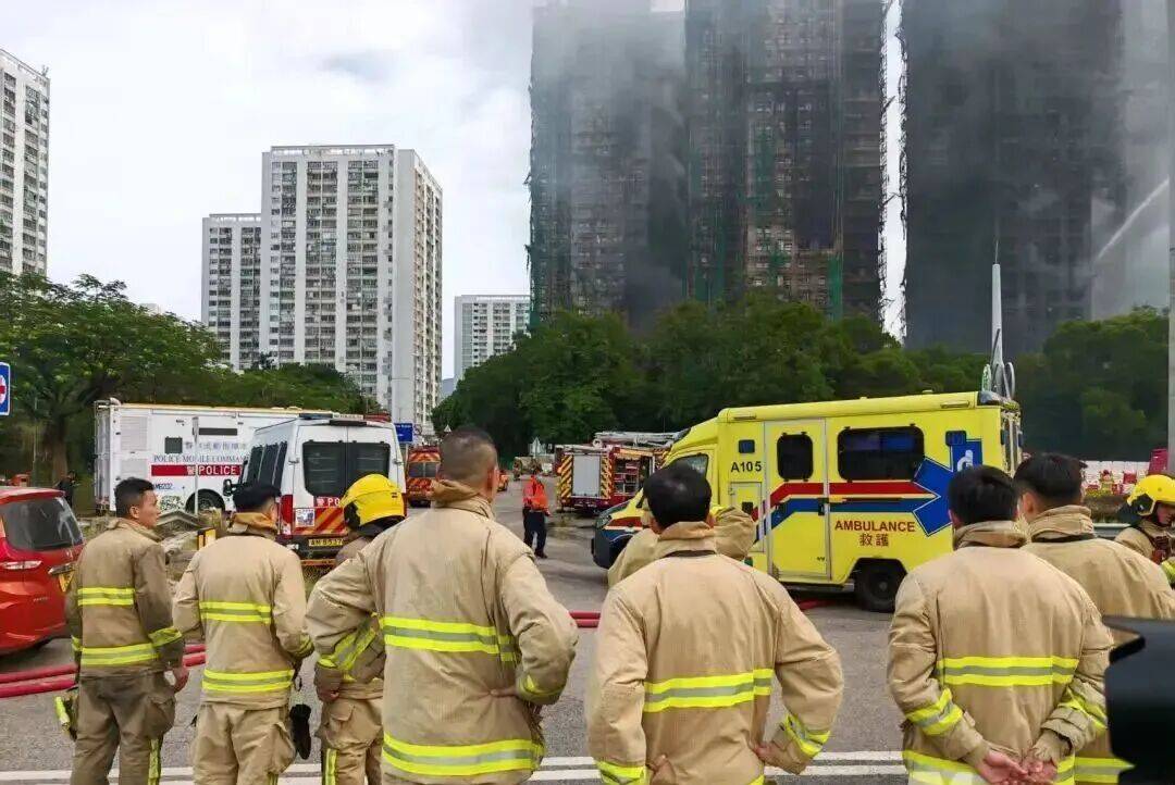 明火逐渐被扑灭<strong></p>
<p>在美国理财</strong>!谢霆锋、佘诗曼、陈伟霆等明星为香港受灾民众祈福