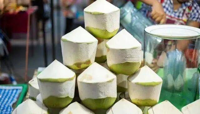 椰子水之外<strong></p>
<p>在美国理财</strong>,大公司争夺40亿元生椰市场