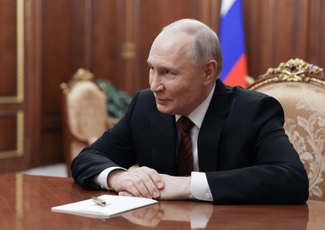 普京与马杜罗通电话,俄方重申对委内瑞拉政府支持