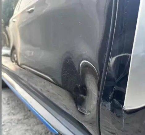 小区地库里出车祸<strong></p>
<p>投资理财介绍</strong>,女子惊呆了:对方竟然不是人!更糟心的是...