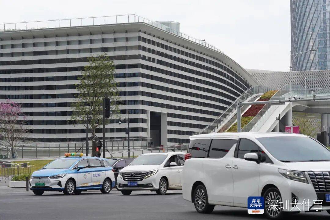 已撤下！深圳网红地标火速拆除争议招牌<strong></p>
<p>太平理财</strong>，曾连夜发公开信