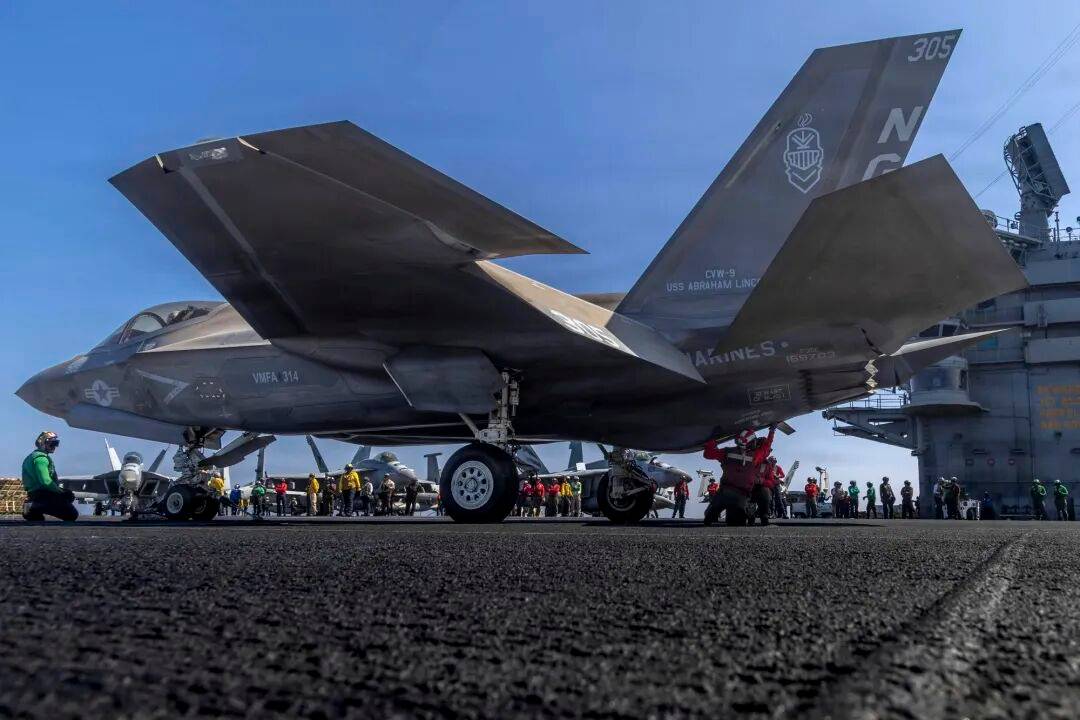 美军最大航母“福特”号停靠希腊<strong></p>
<p>p2p理财风险</strong>，650个厕所坏了近9成，舰员上厕所排队要四五十分钟